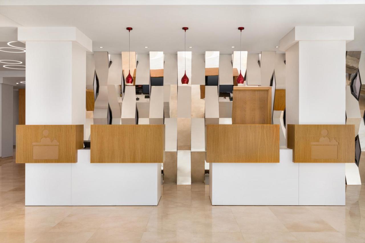 Hotel Ramada By Wyndham Slatina Parc Exteriér fotografie