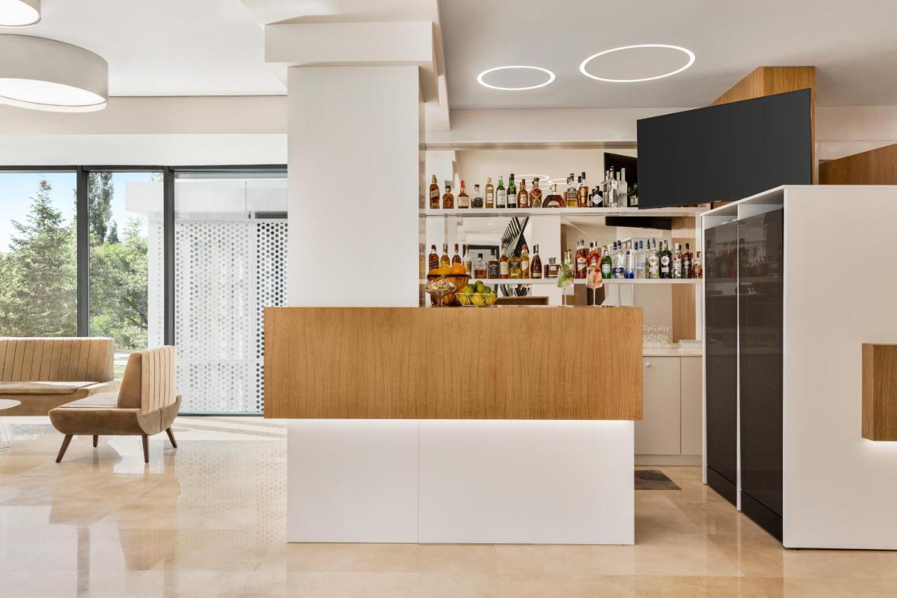 Hotel Ramada By Wyndham Slatina Parc Exteriér fotografie