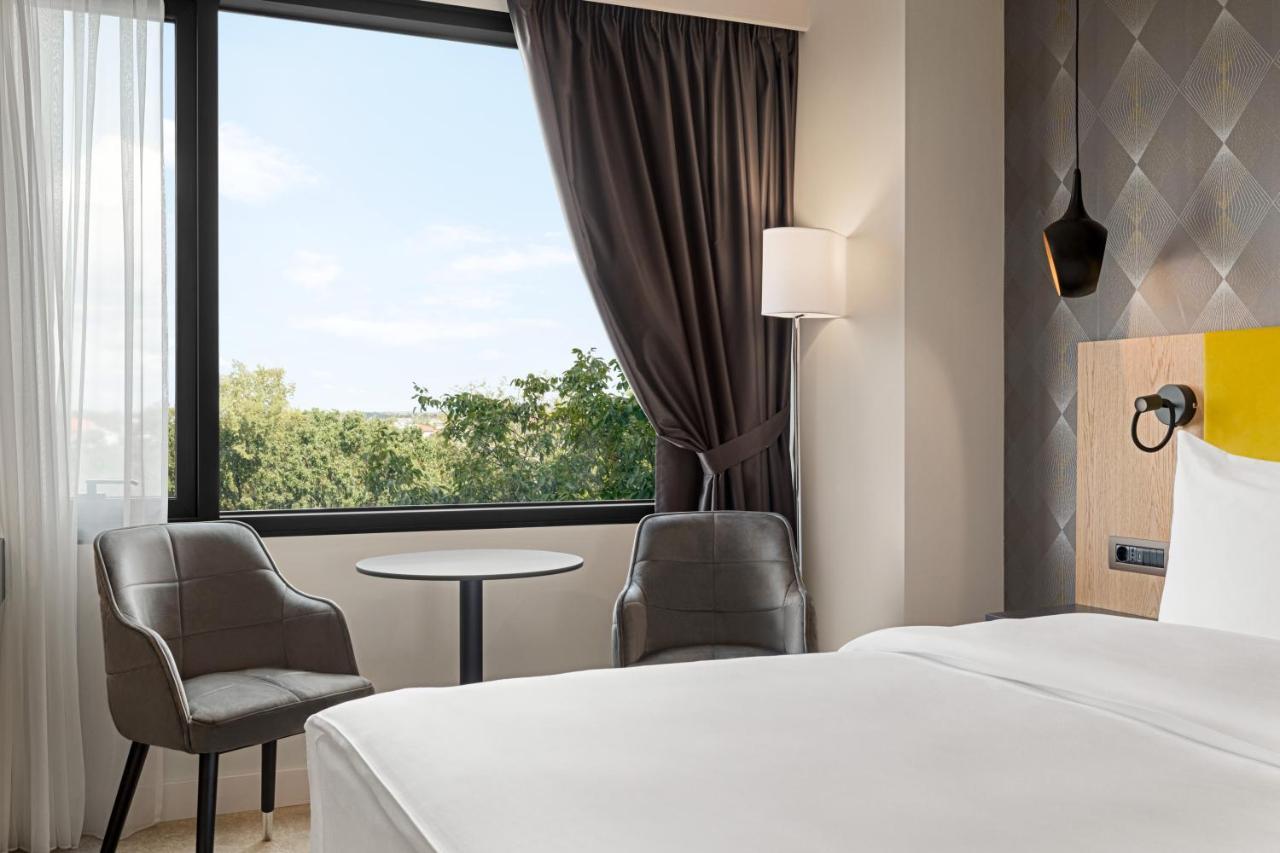 Hotel Ramada By Wyndham Slatina Parc Exteriér fotografie
