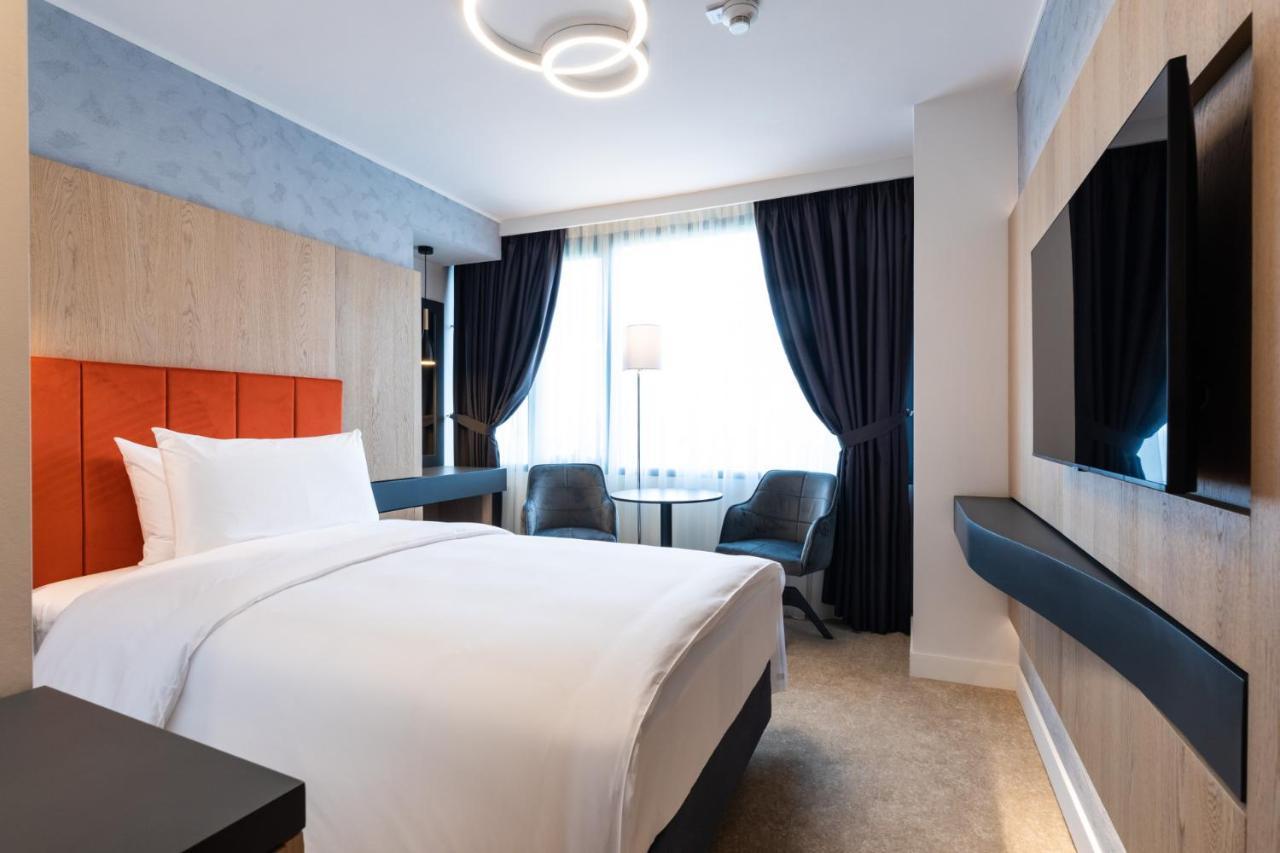 Hotel Ramada By Wyndham Slatina Parc Exteriér fotografie