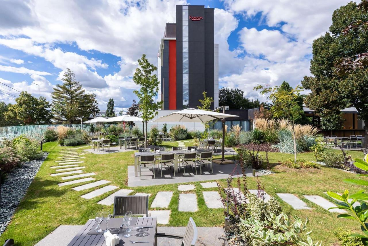 Hotel Ramada By Wyndham Slatina Parc Exteriér fotografie