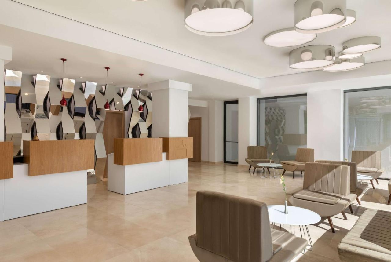 Hotel Ramada By Wyndham Slatina Parc Exteriér fotografie