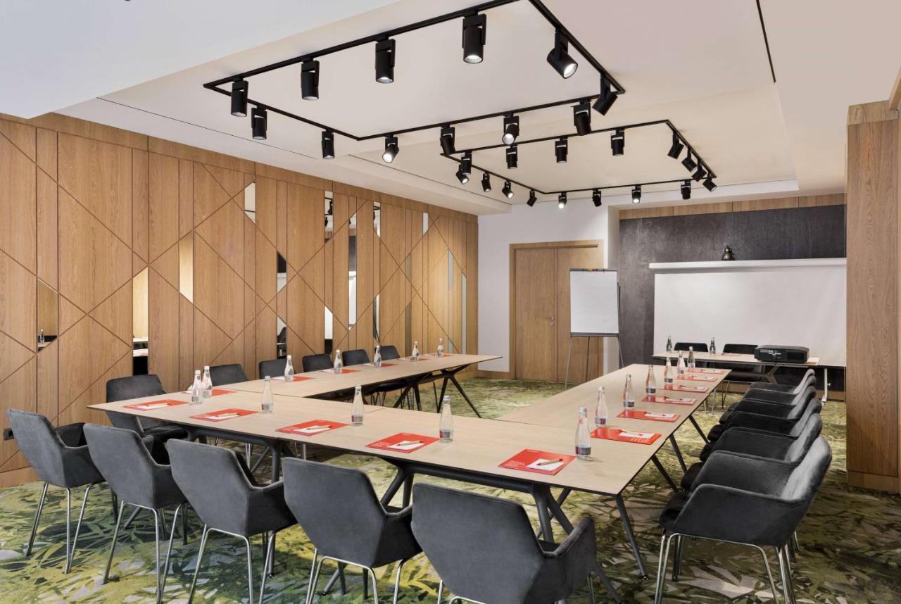 Hotel Ramada By Wyndham Slatina Parc Exteriér fotografie
