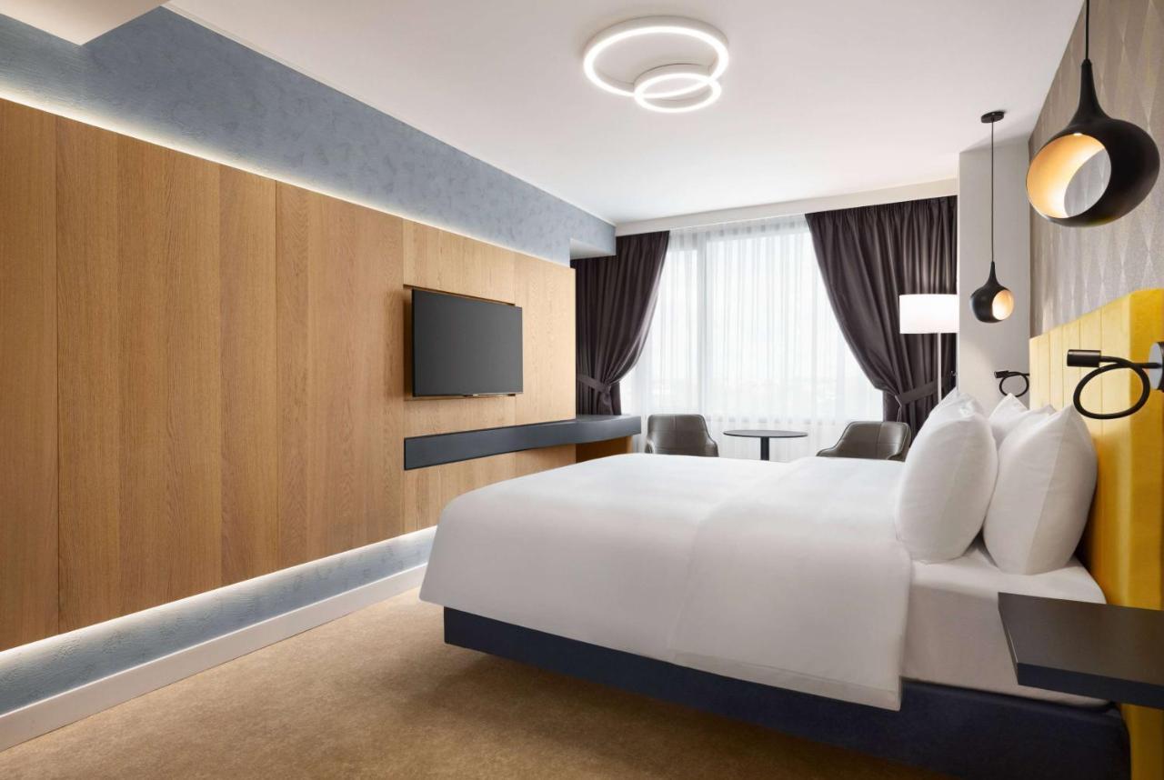 Hotel Ramada By Wyndham Slatina Parc Exteriér fotografie