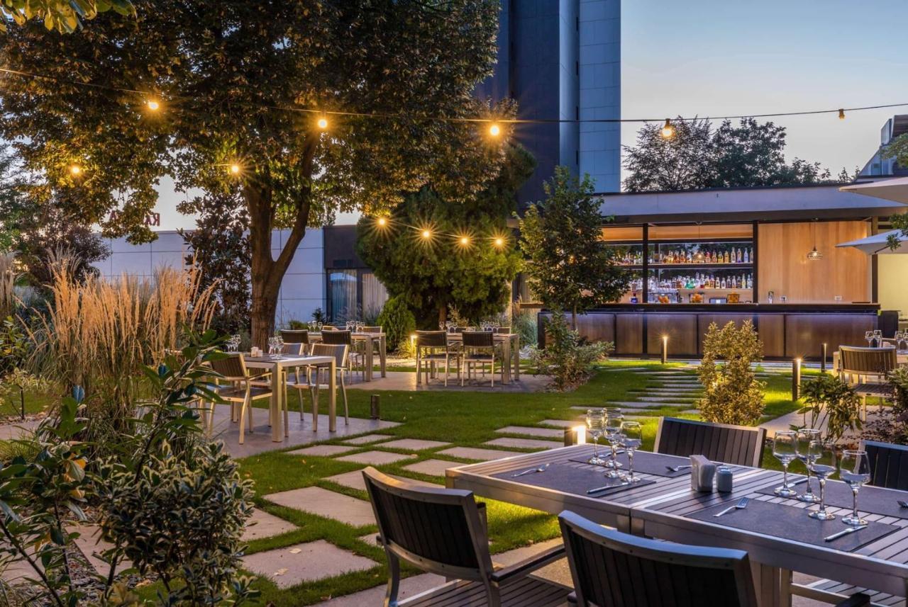Hotel Ramada By Wyndham Slatina Parc Exteriér fotografie