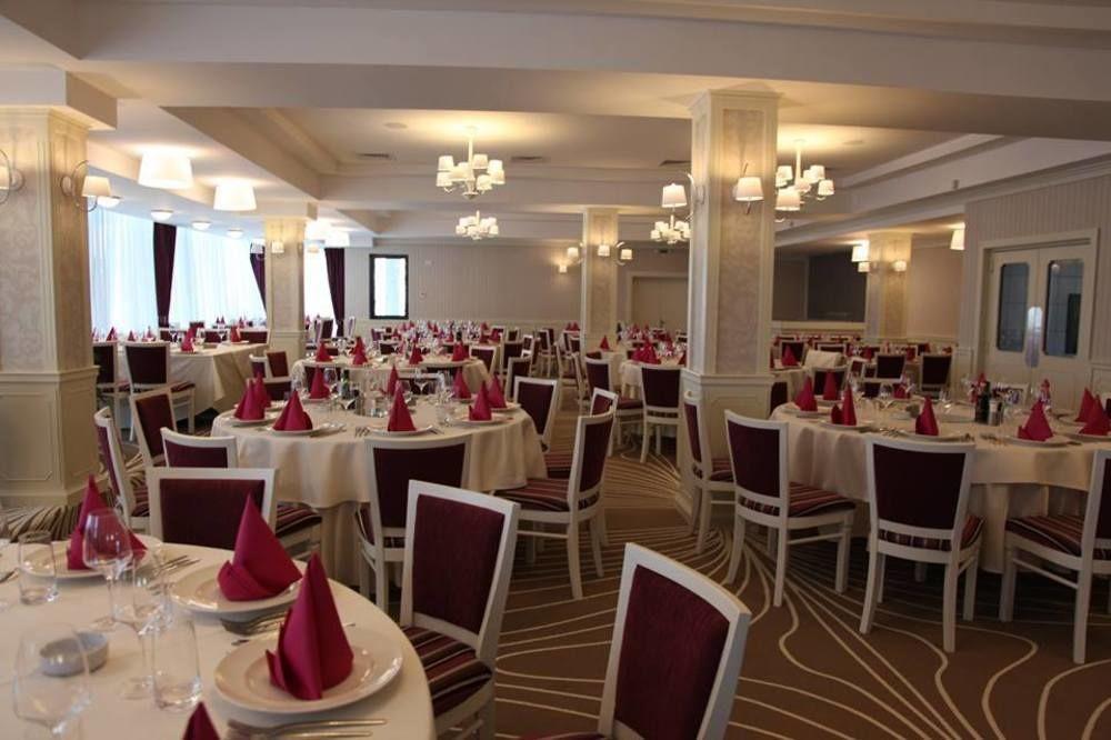 Hotel Ramada By Wyndham Slatina Parc Exteriér fotografie